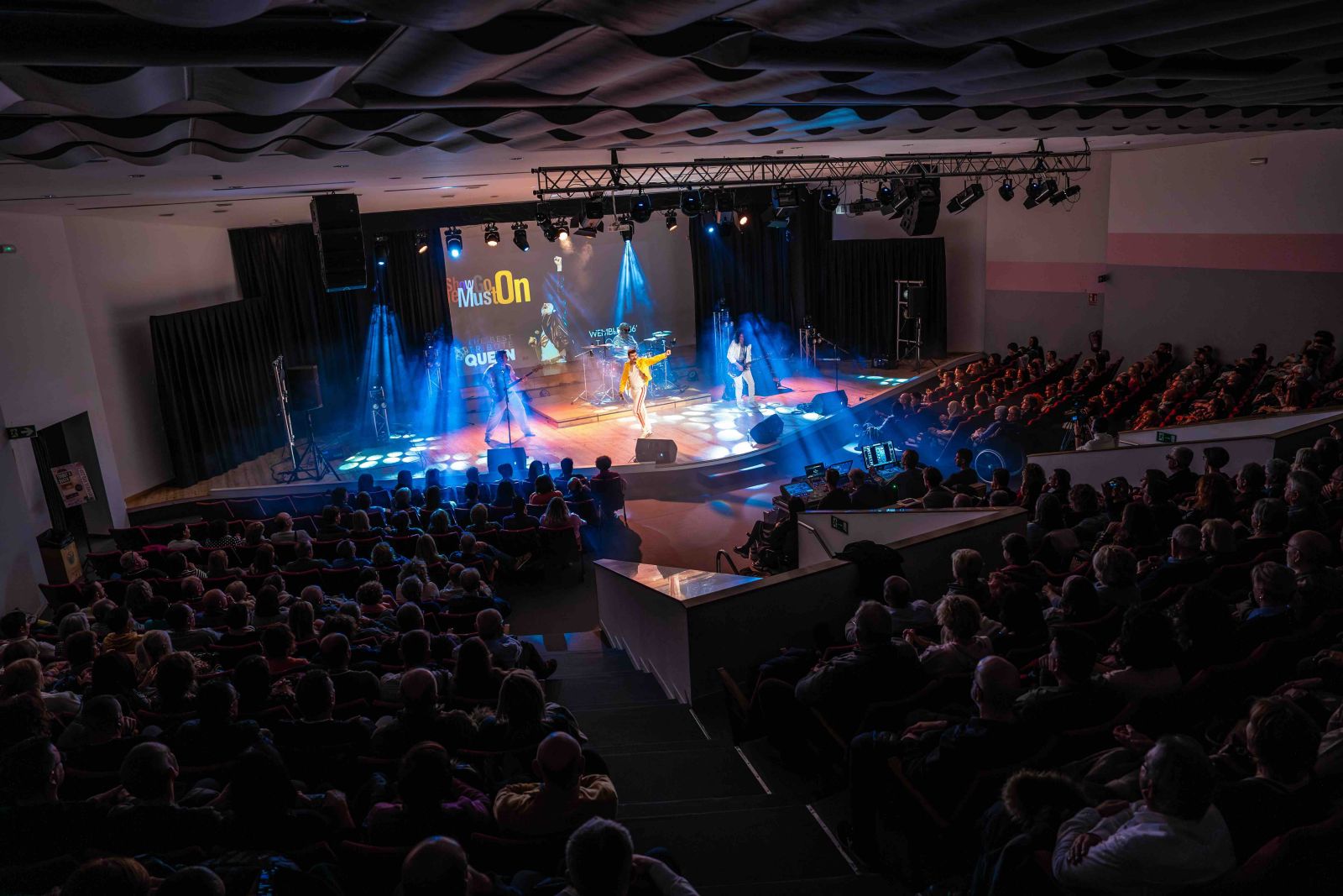 ‘Amposta amb Cor’ bat el seu rècord de recaptació en una gala dedicada a la lluita contra el càncer